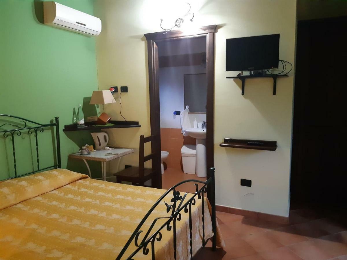 Agriturismo Il Pozzo Antico Маскали Экстерьер фото